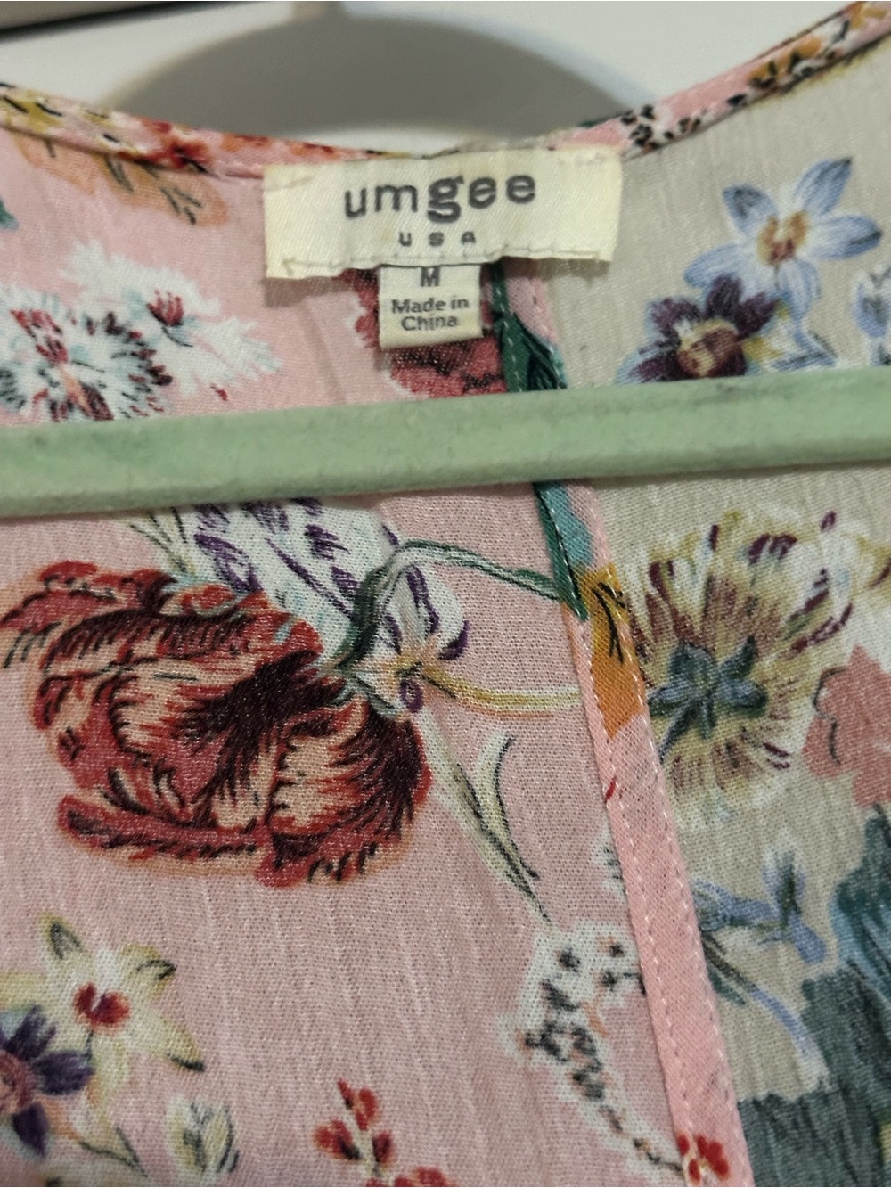 Umgee Floral Mixed Print Boho Blouse Pink Ivory Sage Size M (generous fit) - Picture 3 of 5